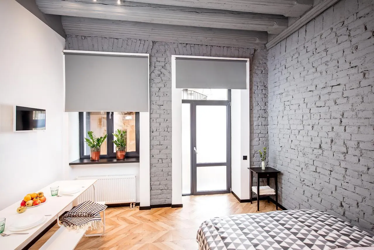 Art Apartments Rynok Square Lviv