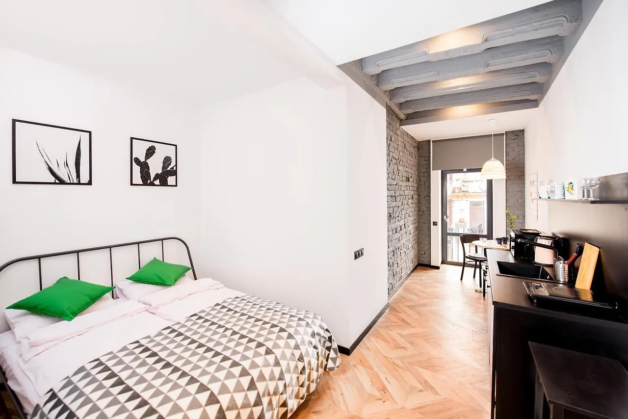Art Apartments Rynok Square Lviv 0*,