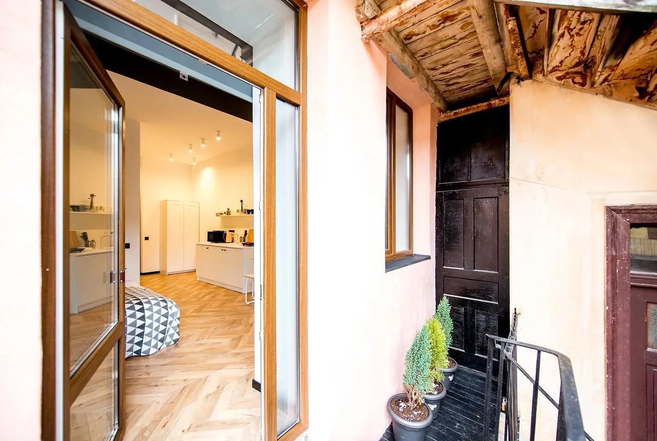 Art Apartments Rynok Square Lviv